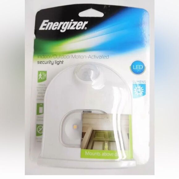 Energizer LED Motion-Activated Indoor/Outdoor Battery Operated Security Light - Picture 2 of 3